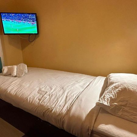 Central Accommodation Budget By Hr Βουκουρέστι Εξωτερικό φωτογραφία
